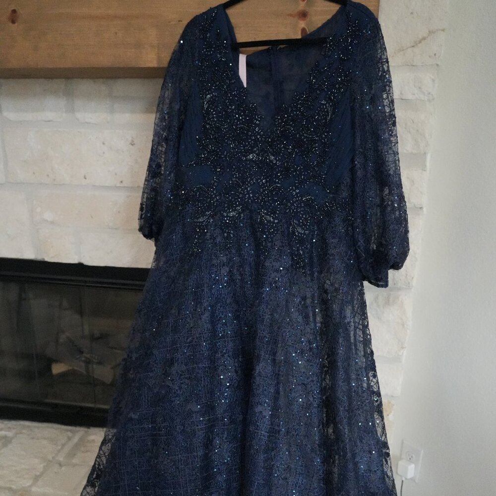 NWT Mac Duggal 20283 Size Navy V Neck Puff Sleeve Embroidered A Line Gown 14 - Picture 5 of 7